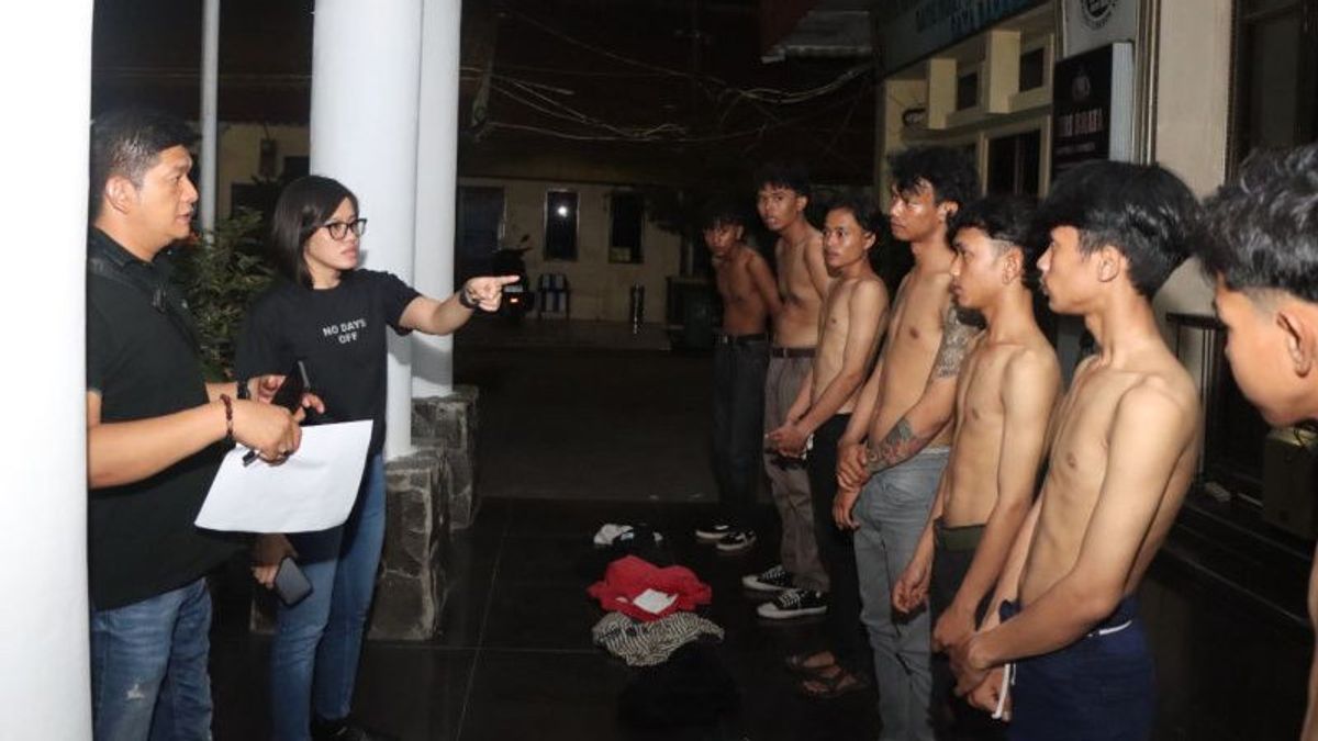 Cirebon City Police Arrest 8 Youth Motorcycle Gangs During Convoy