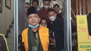 Jadi Tersangka Kasus Korupsi Pengadaan Internet di Kampus UIN Riau, Mantan Rektor Akhmad Mujahidin Ditahan Kejari
