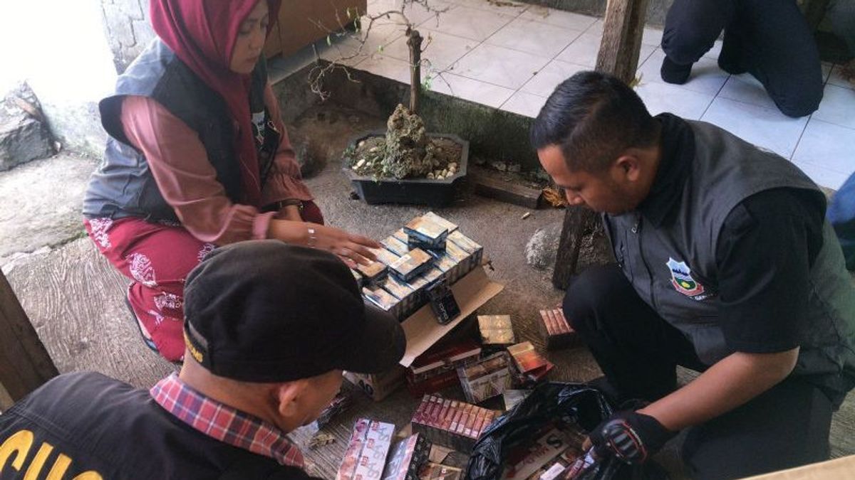 Rokok Ilegal Masih 'Membanjiri' Garut, Hari Ini Bea dan Cukai Sita 160 Ribu Batang 