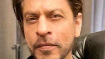 Shah Rukh Khan Est Mort Dans Un Accident D’avion, Est-ce Vrai ?