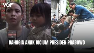 Presiden Prabowo Kunjungi Kawasan Bantaran Rel Kereta, Disambut Hangat Masyarakat