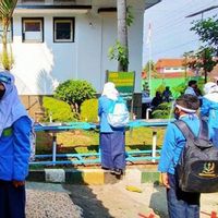 Biaya Pendidikan Makin Mahal, Ini 5 Tips Agar Tak Pusing Mengatur Keuangan demi Si Buah Hati