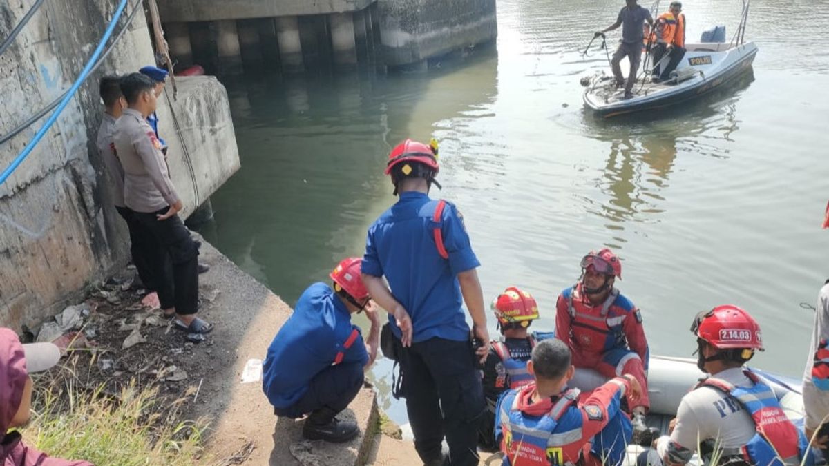 Pria Asal Bekasi Ditemukan Tewas di Aliran BKT Cilincing