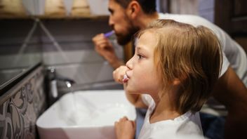 Causes and How to Treat Bad Breath in Children, Parents Must Know!