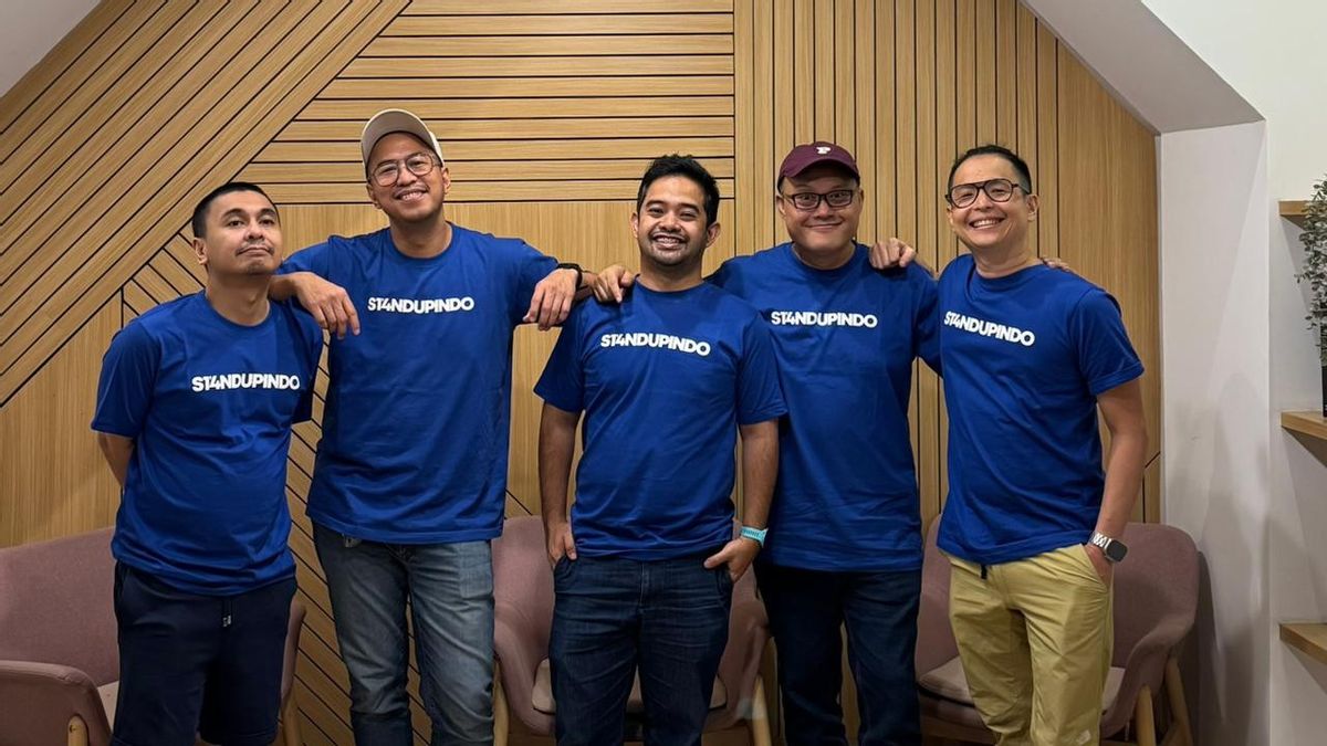 ronyme : The Founder5 II: Unfined Business est le deuxième et dernier spectacle des cinq premiers.