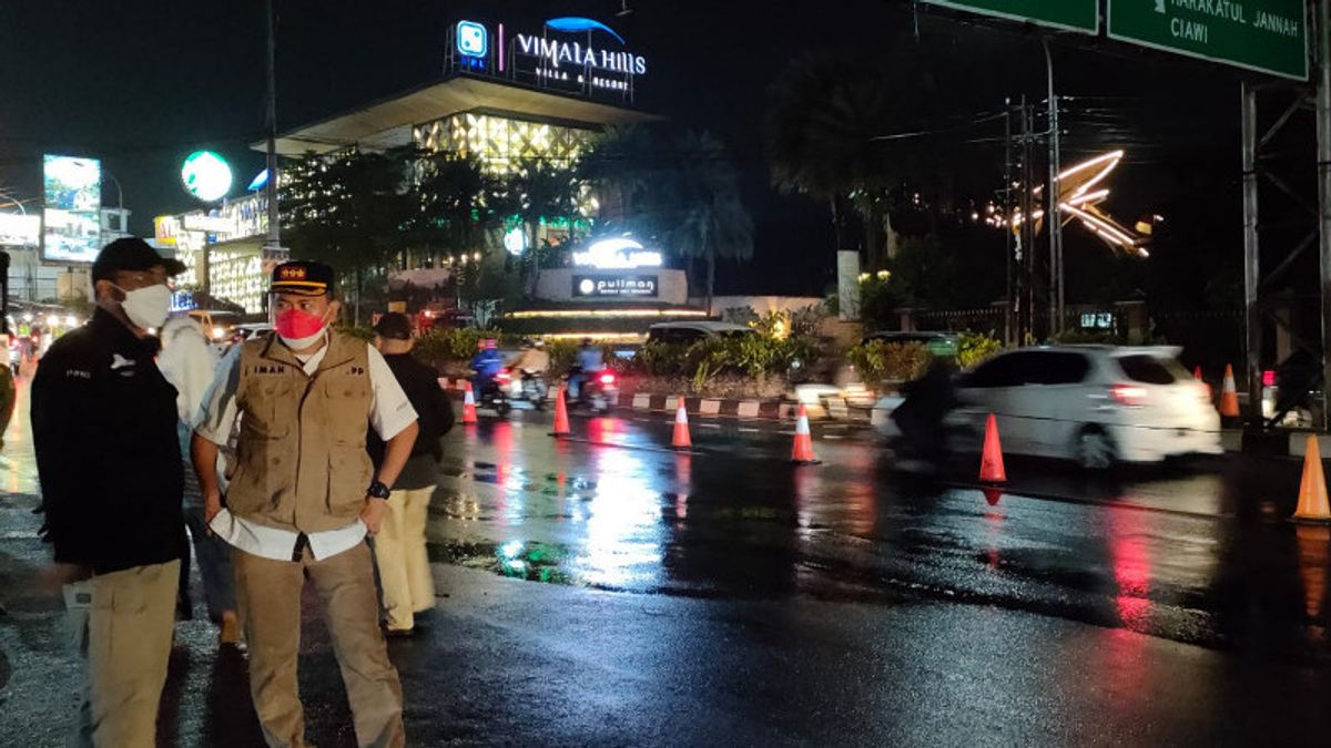 Pantauan Ganjil-Genap Hari Pertama di Puncak