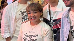 Nirina Zubir Transformasi Jadi Nenek 70 Tahun untuk Film “<i>Jangan Buang Ibu</i>”