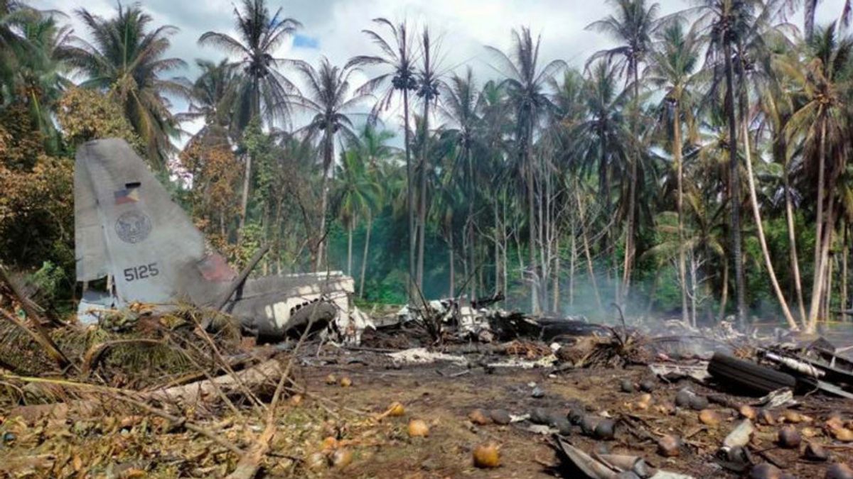菲律宾军用飞机失事最新消息，29人宣布死亡，17人失踪