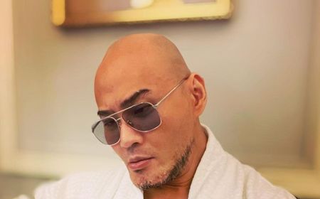 Usai Gagal Buat Podcast dengan Dinar Candy, Deddy Corbuzier Pamit dari Sosial Media