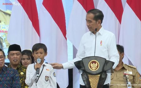 Momen Jokowi Sebut Pelajar SD di Magelang Kurus Mirip Dirinya Saat Kecil