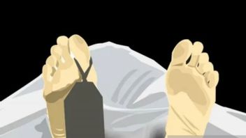 スカブミのオンラインタクシー運転手が縛られた手足で死んでいるのが発見された