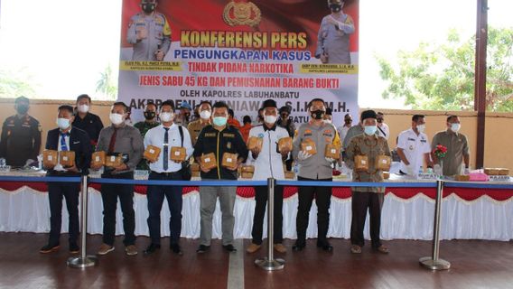 3 Courriers Transportant 45 Kg De Sabu à Riau Arrêtés à Labusel