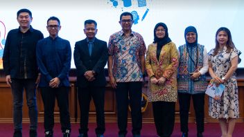 PINTU、OJK、Unpadは、若い世代の金融リテラシーを強化するために協力します