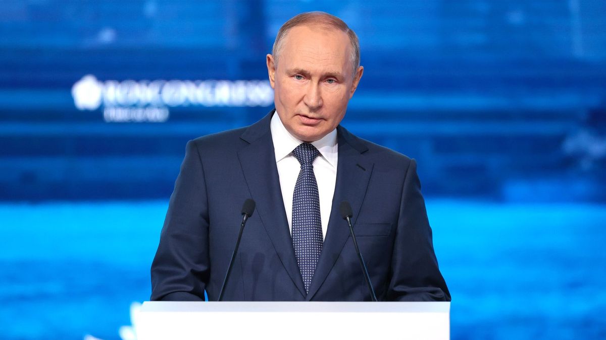 リズ・トラスがイギリス首相に選出され、プーチン大統領:イギリス国民は参加しない