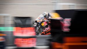MotoGP Indonesia: Miguel Oliveira Taklukkan Lintasan Basah Sirkuit Mandalika, Fabio Quartararo Finis Kedua