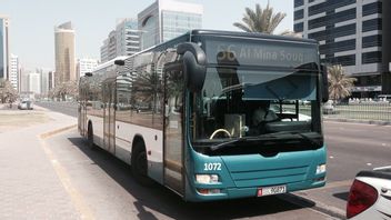 بدلا من استخدام المال ، يمكنك دفع أسعار الحافلات باستخدام الزجاجات البلاستيكية في أبو ظبي