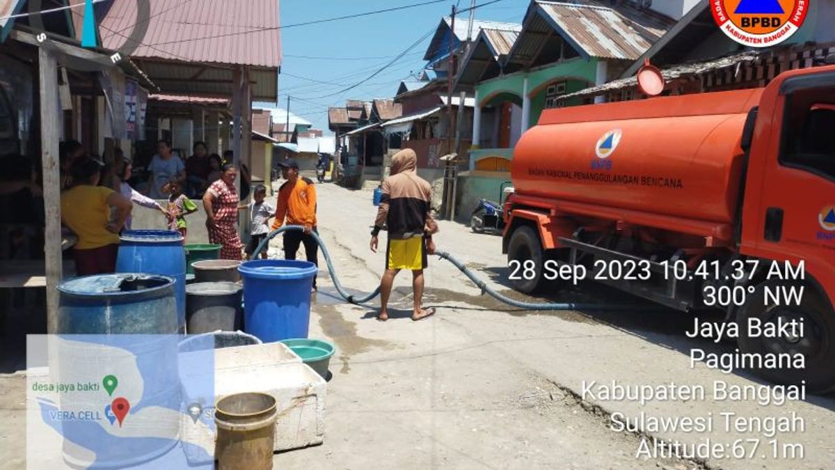 Dampak Musim Kemarau, Ribuan Kepala Keluarga di Desa Banggai Kesulitan Air Bersih