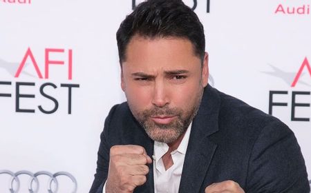 Tantang Mayweather, De La Hoya Tawarkan Uang Rp1,42 Triliun