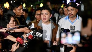 Bazar Monas Diserbu Warga, Seskab Teddy Sebut Prabowo Ingin Euforia Lebaran Tak Cepat Usai