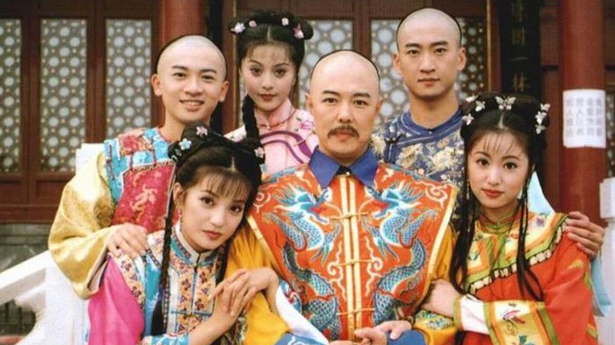 赵薇的简介，他在印尼以中国话剧《我的公平公主》中的朱欢公主而闻名