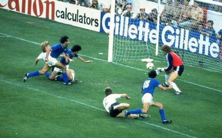 Pahlawan Italia di Piala Dunia 1982 Paolo Rossi Meninggal Dunia