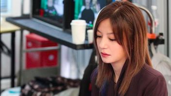 فيكي تشاو يظهر مرة أخرى على وسائل الاعلام الاجتماعية، مستخدمي الإنترنت نرحب بحماس