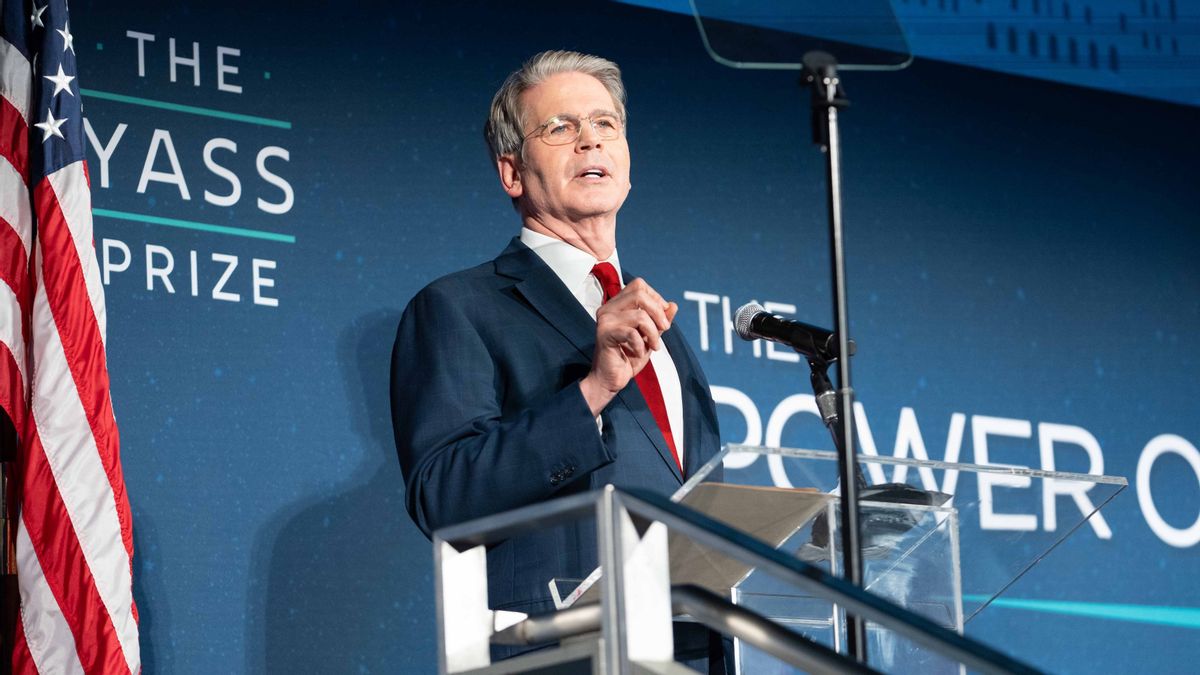 نشر تهديد اقتصادي لإيران، يستهزئ وزير المالية الأمريكي بقيادة الحرس الثوري الإيراني