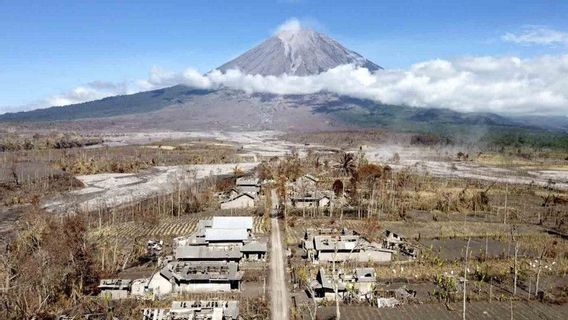 Le Débit D’inondation De Lave Froide Du Mont Semeru Augmente