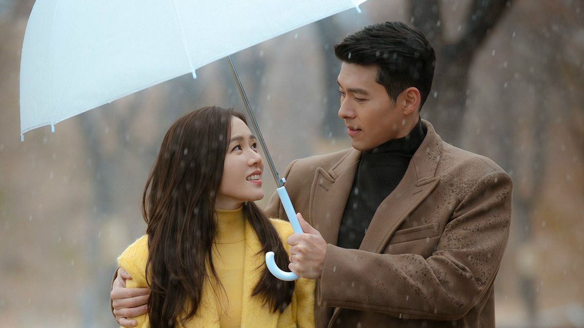 Hyun Bin And Son Ye Jin Are Officially Dating