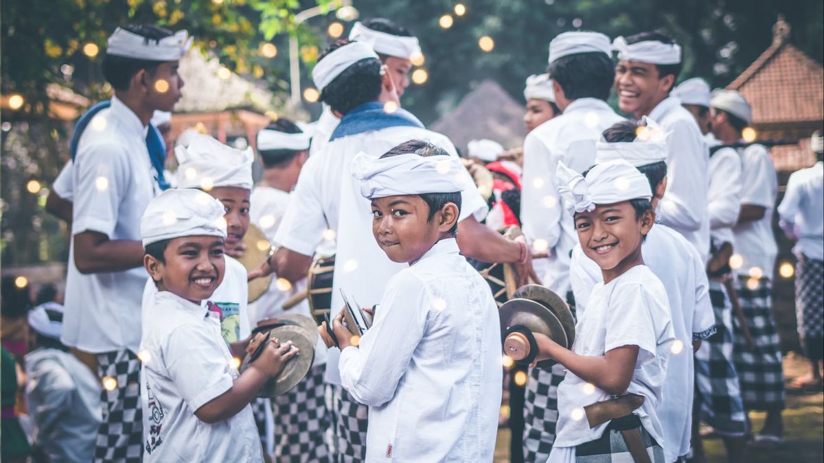 Alat Musik Bali Tradisional yang Sering Ada Dalam Instrumen Acara Adat