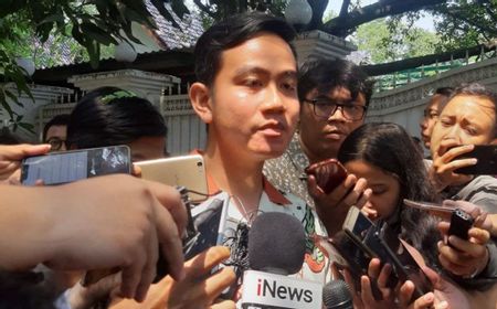 Pakai Kemeja Khas Gibran, Anggota DPRD Solo dari PKS Dinonaktifkan