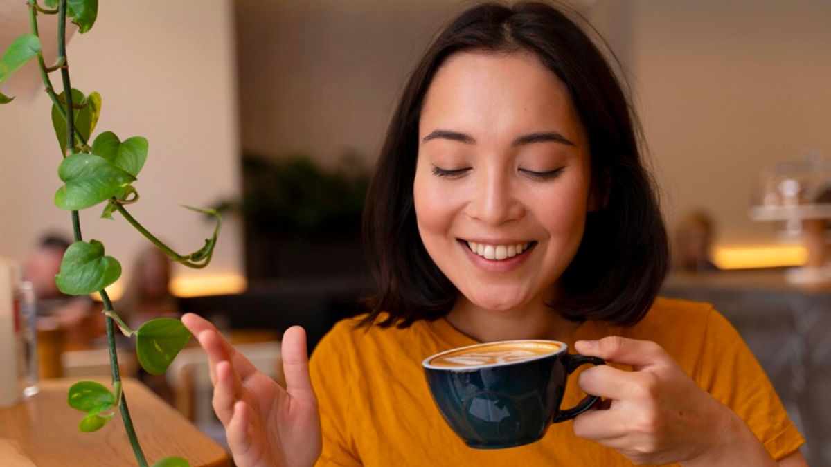 7 Keuntungan Rutin Minum Kopi bagi Kesehatan Wanita, Bantu Redakan Nyeri PMS hingga Panjang Umur