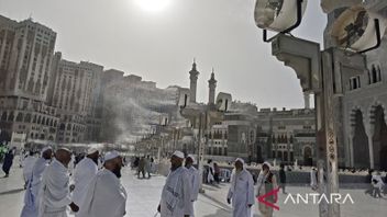 Suhu di Tanah Suci Sampai 43 Derajat Celcius, Jemaah Diingatkan Manfaatkan Alat Pelindung Diri