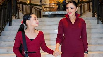 ina comme ses frères, 5 portraits d'Ashanty compact avec la princesse