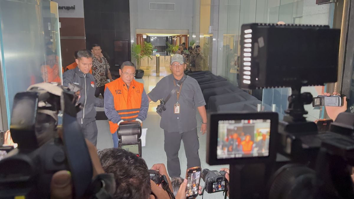 ليس فقط الابتزاز، KPK يحدد مباشرة ريجنت سوديبو متهم في قضية الرشوة DJKA