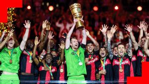 Bermain dengan 10 Pemain, Bayer Leverkusen Raih Gelar Ganda Usai Juara Piala Jerman