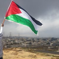 Israel Kritik Lamine Yamal karena Mengibarkan Bendera Palestina saat Parade Barcelona