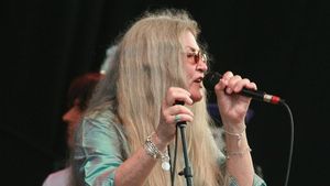 Eks Vokalis Grateful Dead, Donna Jean Godchaux-MacKay Meninggal Dunia setelah Lama Melawan Kanker