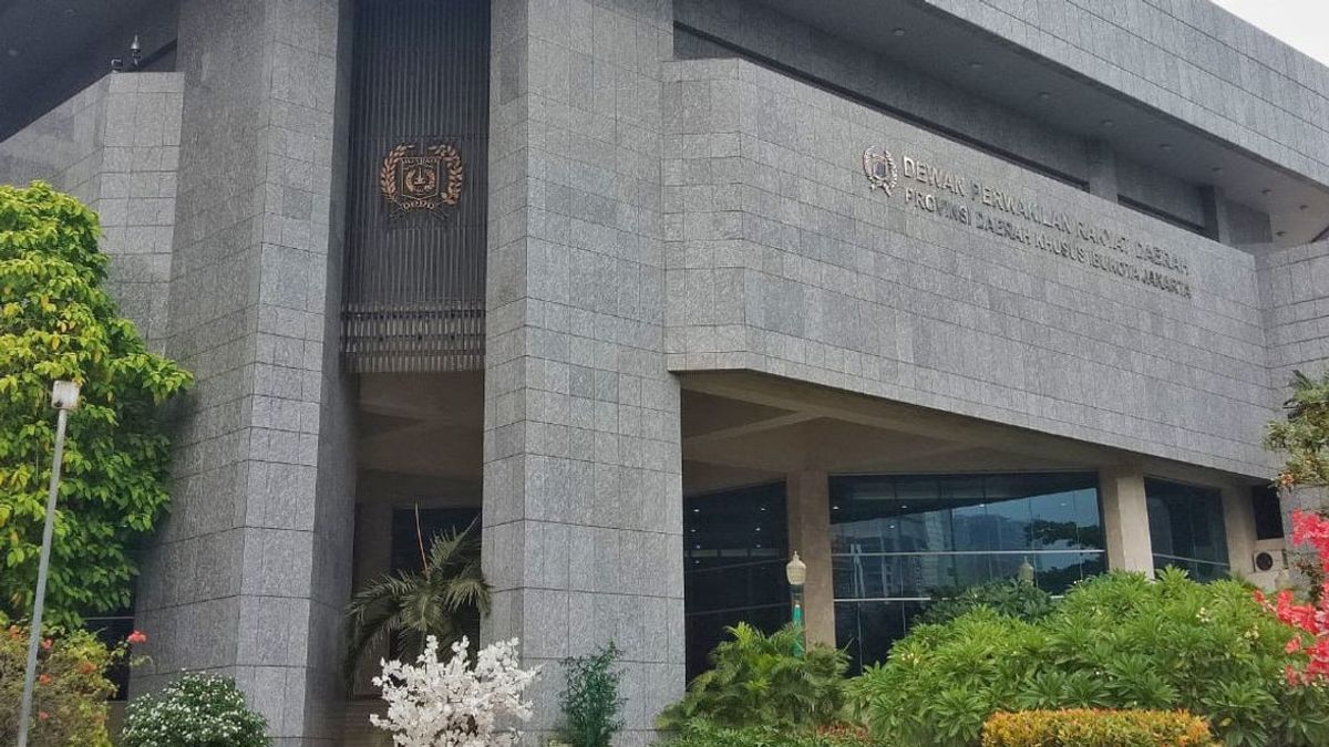 الموافقة على المطالب 17+8 ، تشجع PSI جاكرتا على مشروع قانون الاستيلاء على الأصول