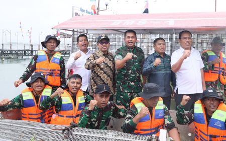 KSAD Maruli Simanjuntak Dukung Rehabilitasi Lingkungan Toba dengan Sumber Air Bersih dan Perahu Ponton