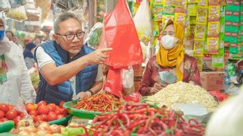 Asked About The Cabinet Reshuffle, Trade Minister Zulhas: I Take Care Of Chili Only