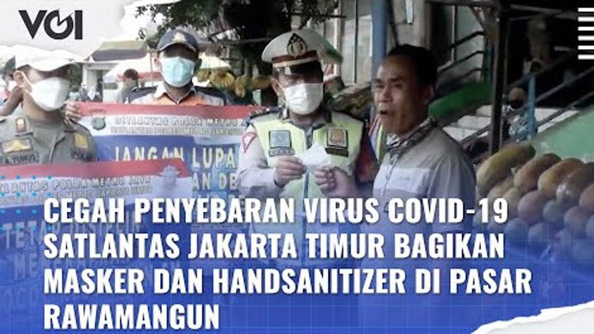 VIDEO: Preventing COVID-19, East Jakarta Traffic Unit Officers Distribute Masks And Hand Sanitizer