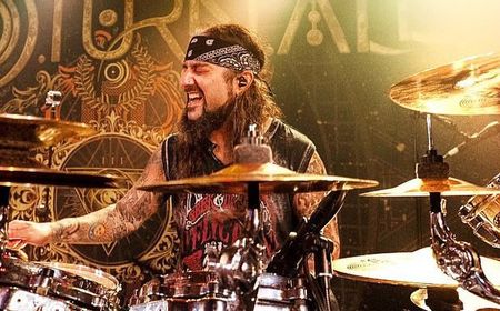 Jawaban Mike Portnoy soal Rumor Tur Bareng Dua Personel Rush