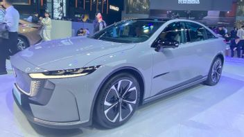 Melihat Lebih Dekat EZ-6 di Auto Shanghai 2025, Sedan Listrik Mazda untuk Pasar China