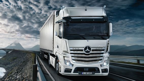 Mercedes Benz Company Reportedly To Open An E-Truck Charging Park In Germany