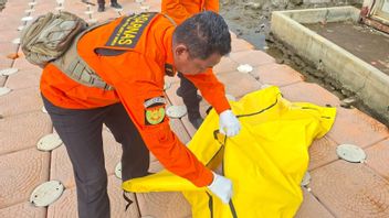 Two Days Missing in the Ciliwung River, 11-Year-Old Boy Found Dead in Kaliadem