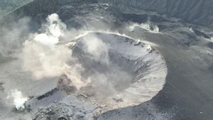 Penampakan Kubah Lava yang Muncul di Kawah Gunung Ibu