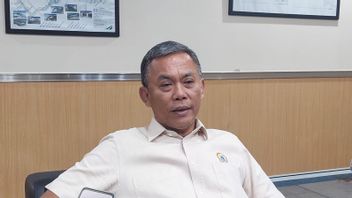 À propos de la gestion des crues de Jakarta entre les mains de Heru Budi, président de la DPRD: Il y a encore beaucoup de copies de pastes