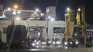 Arus Balik di Pelabuhan Merak Lancar, Petugas Siagakan Personel di Waktu Puncak