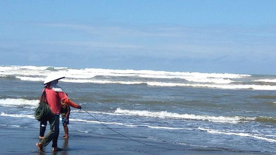 Waspada Gelombang Hingga 4 Meter di Samudra Hindia Selatan Jateng-DIY